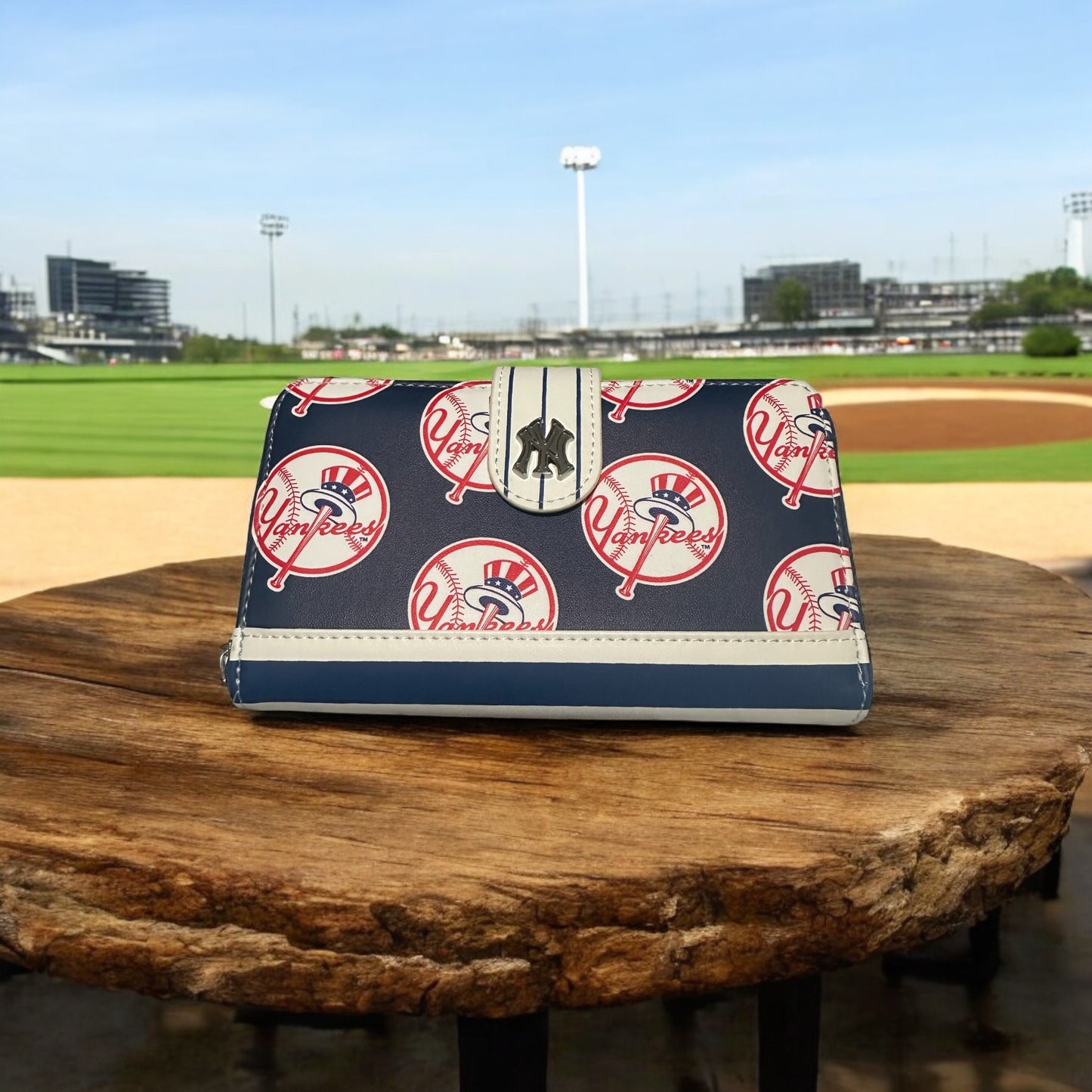 Yankees Loungefly Wallet